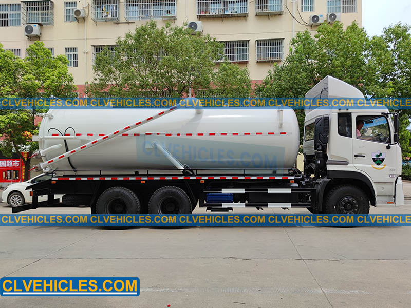 camión aspirador de aguas residuales