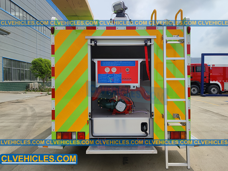 ISUZU fire fighting truck
