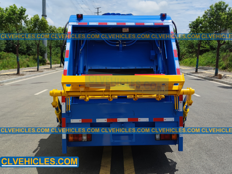 ISUZU 6CBM rear load compactors