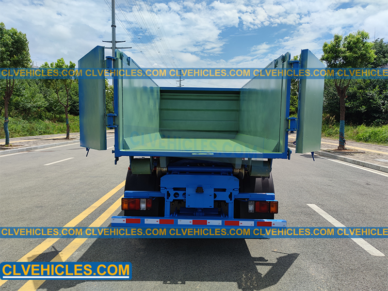 ISUZU Unloading Garbage Truck