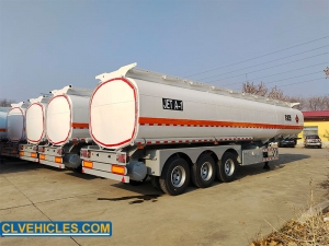 Semirremolque cisterna de combustible