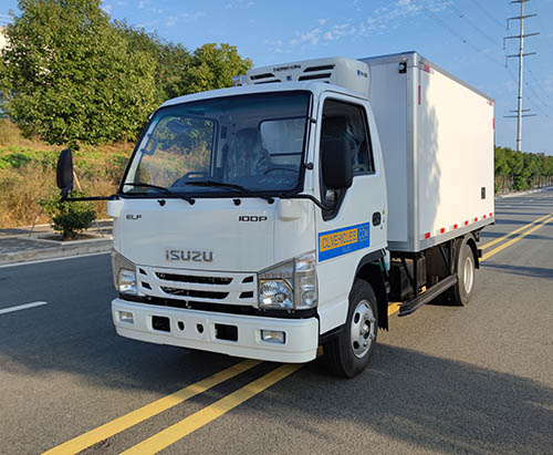 Se envía un camión frigorífico ISUZU ELF de 5 toneladas a Ruanda.