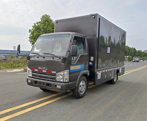 Se envía una unidad de camiones con pantalla LED móvil ISUZU a Costa Rica
