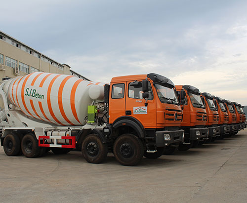 7 unidades beiben 8 * 4 camión hormigonera nave a cote d'ivoire en julio