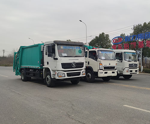Dos unidades de camión compactador de basura se envían a Trinidad y Tobago
    