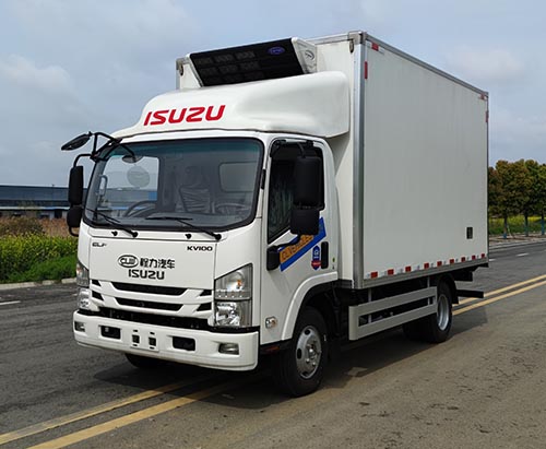 Un camión frigorífico ISUZU ELF de 4 toneladas enviado a Ghana.