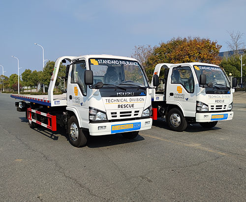 Dos unidades del camión grúa ISUZU serie N se envían a Filipinas
